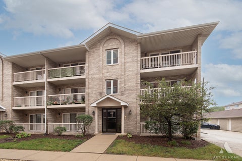 Tiny photo for 6644 W 65TH Street #2N, Chicago, IL 60638 (MLS # 12792889)