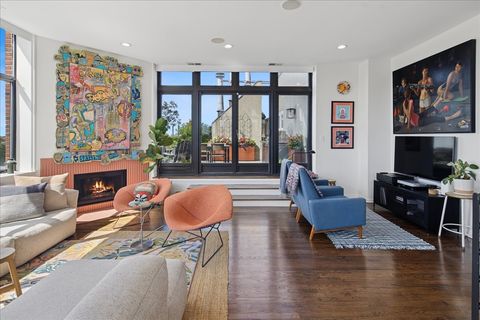 Tiny photo for 2600 N Southport Avenue #409, Chicago, IL 60614 (MLS # 12442800)