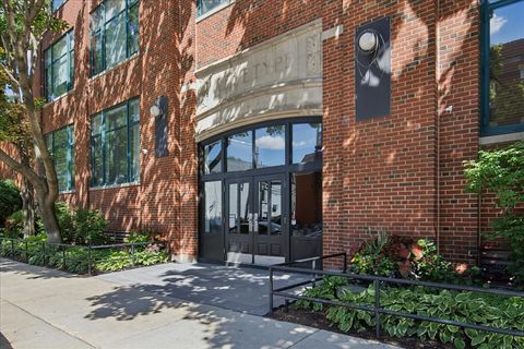 Tiny photo for 2600 N Southport Avenue #409, Chicago, IL 60614 (MLS # 12442800)