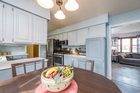 Tiny photo for 10222 W Bairstow Avenue, Beach Park, IL 60087 (MLS # 12568026)