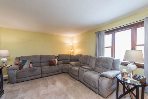 Tiny photo for 10222 W Bairstow Avenue, Beach Park, IL 60087 (MLS # 12568026)