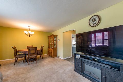 Tiny photo for 10222 W Bairstow Avenue, Beach Park, IL 60087 (MLS # 12568026)