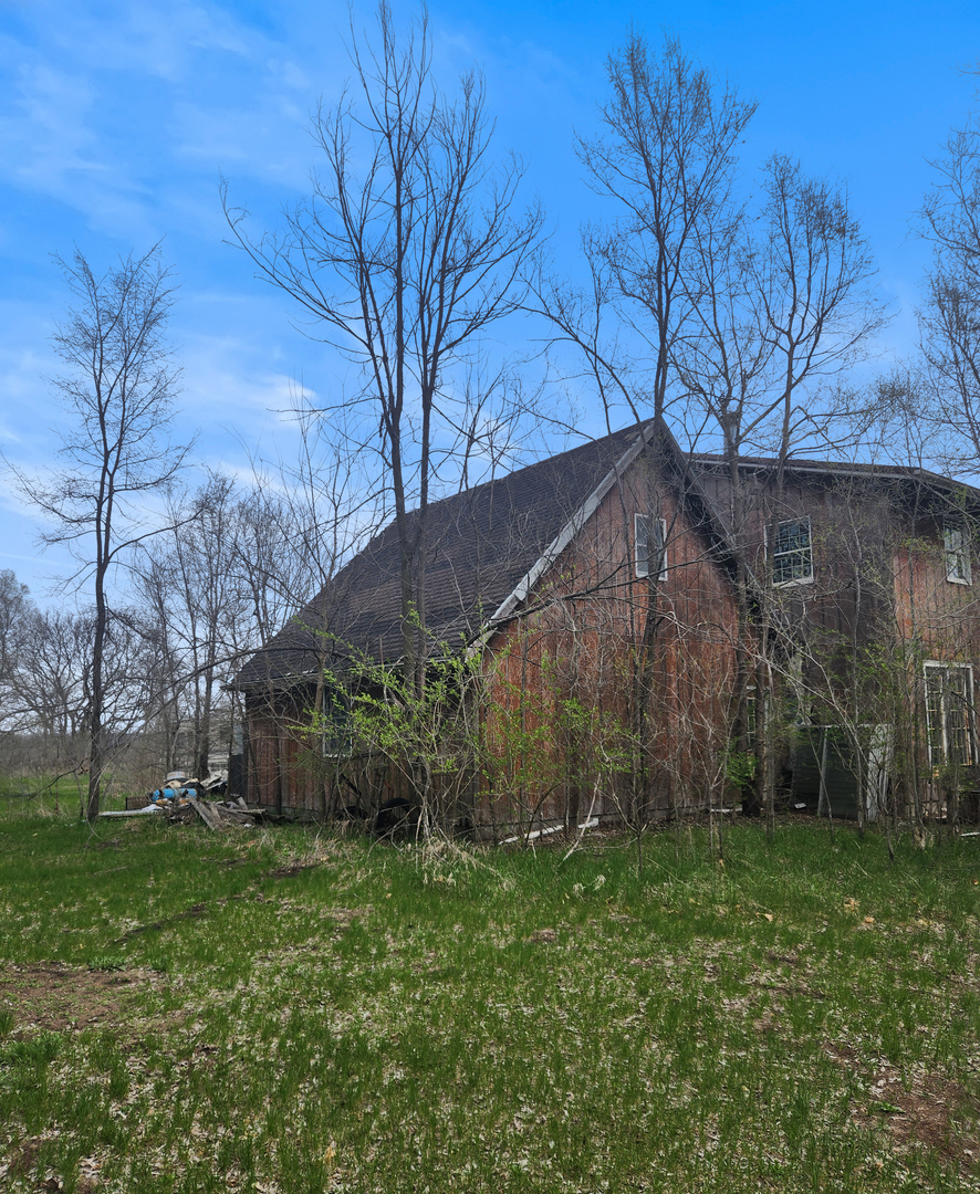 7806 Wilmot Road