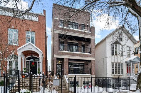 Photo of 1341 W George Street #2, Chicago, IL 60657 (MLS # 12525685)