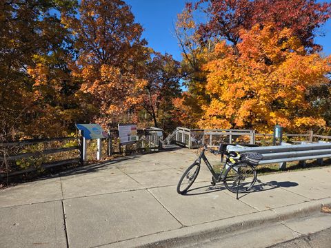 Tiny photo for 34 Logan Loop, Highland Park, IL 60035 (MLS # 12482072)