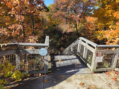 Tiny photo for 34 Logan Loop, Highland Park, IL 60035 (MLS # 12482072)