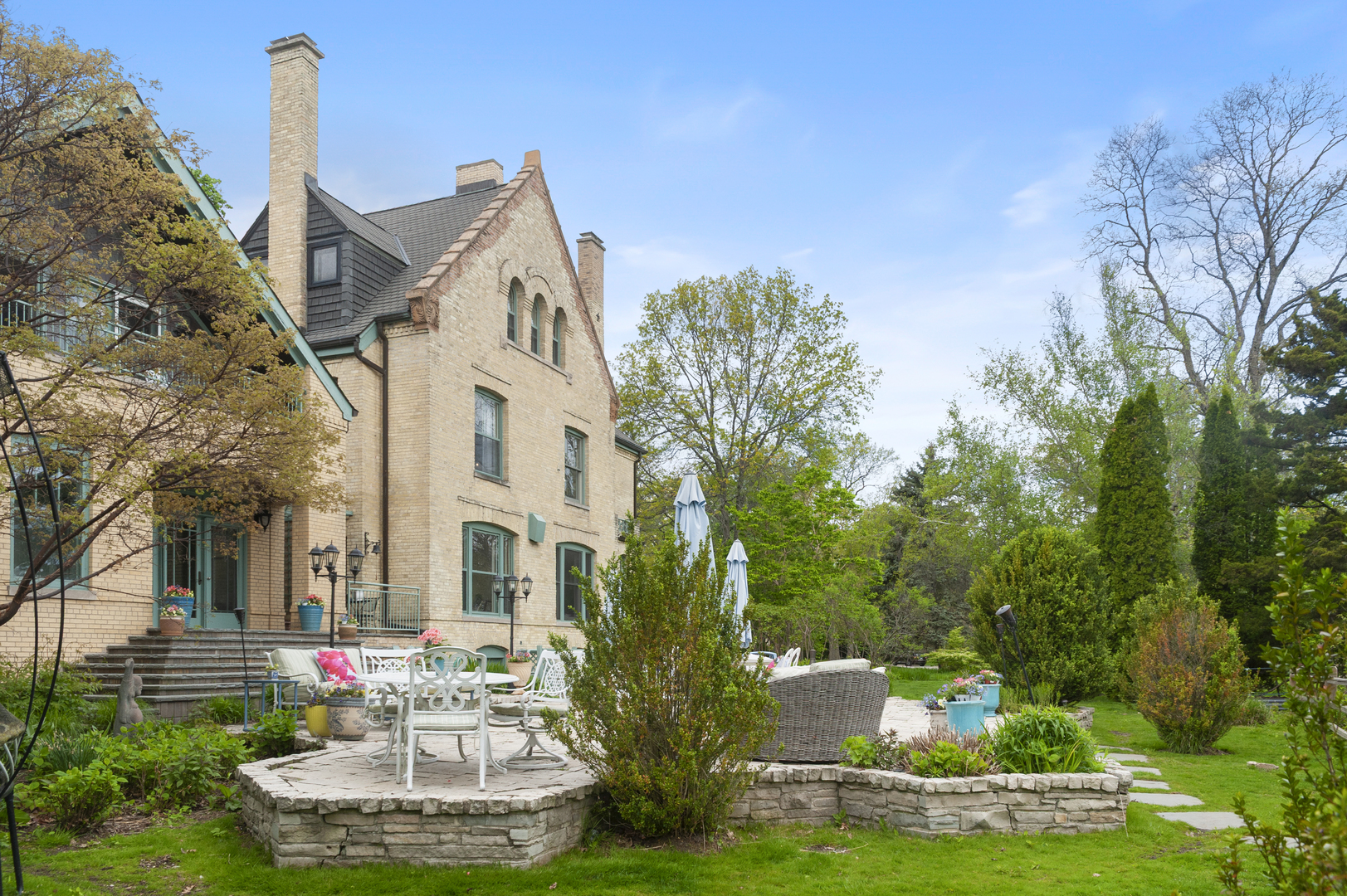 34 Logan Loop