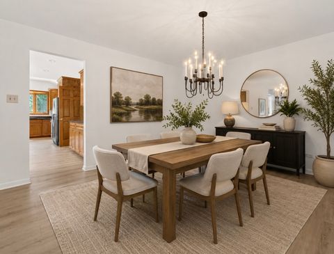 Tiny photo for 647 Sedgwick Drive, Libertyville, IL 60048 (MLS # 12650606)