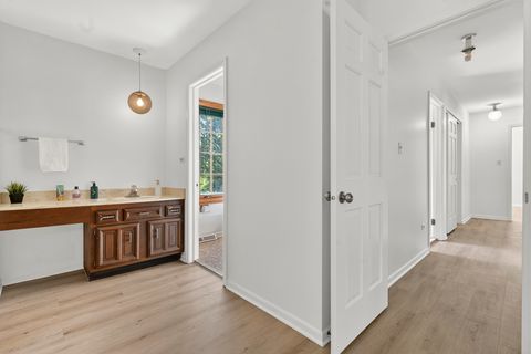 Tiny photo for 647 Sedgwick Drive, Libertyville, IL 60048 (MLS # 12650606)