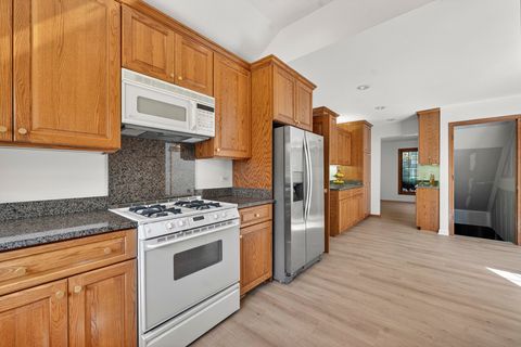 Tiny photo for 647 Sedgwick Drive, Libertyville, IL 60048 (MLS # 12650606)