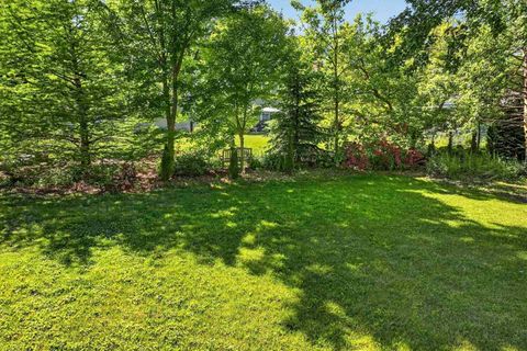 Tiny photo for 647 Sedgwick Drive, Libertyville, IL 60048 (MLS # 12650606)