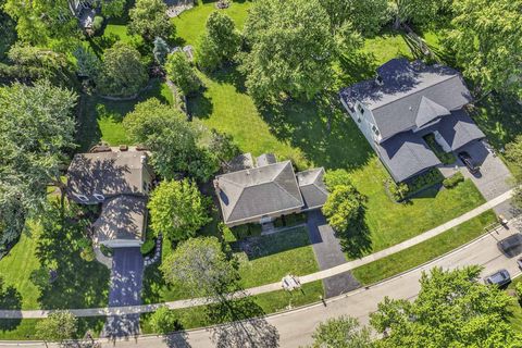 Tiny photo for 647 Sedgwick Drive, Libertyville, IL 60048 (MLS # 12650606)