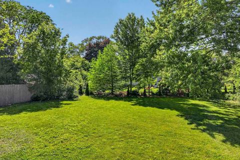 Tiny photo for 647 Sedgwick Drive, Libertyville, IL 60048 (MLS # 12650606)