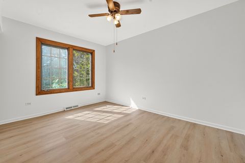 Tiny photo for 647 Sedgwick Drive, Libertyville, IL 60048 (MLS # 12650606)