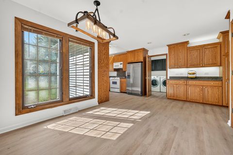 Tiny photo for 647 Sedgwick Drive, Libertyville, IL 60048 (MLS # 12650606)