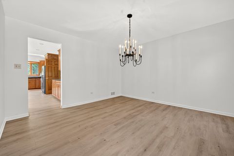 Tiny photo for 647 Sedgwick Drive, Libertyville, IL 60048 (MLS # 12650606)