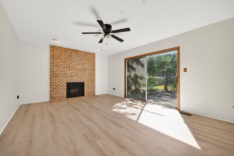 Tiny photo for 647 Sedgwick Drive, Libertyville, IL 60048 (MLS # 12650606)