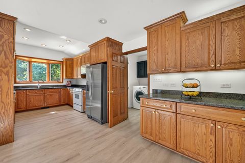 Tiny photo for 647 Sedgwick Drive, Libertyville, IL 60048 (MLS # 12650606)