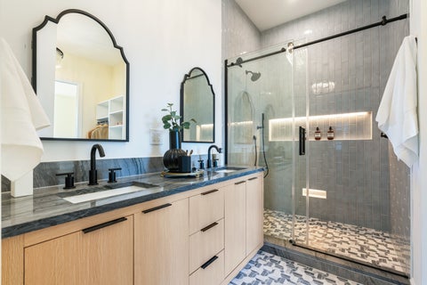 Tiny photo for 3329 N Whipple Street #1, Chicago, IL 60618 (MLS # 12775966)