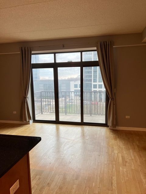 Tiny photo for 1250 S INDIANA Avenue #605, Chicago, IL 60605 (MLS # 12657839)