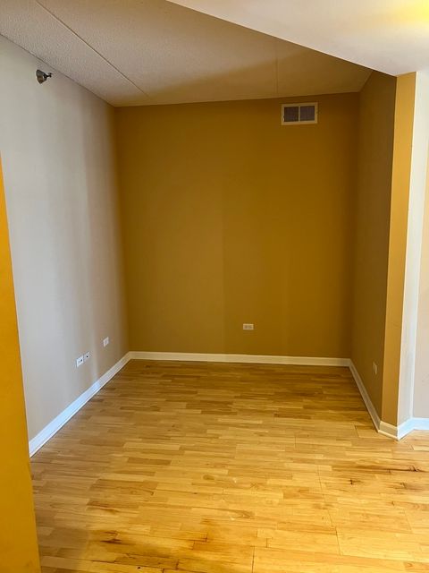 Tiny photo for 1250 S INDIANA Avenue #605, Chicago, IL 60605 (MLS # 12657839)