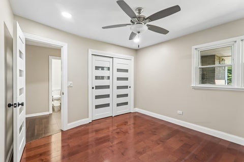Tiny photo for 807 E Golfview Drive, Mount Prospect, IL 60056 (MLS # 12718941)