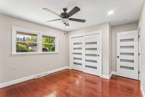 Tiny photo for 807 E Golfview Drive, Mount Prospect, IL 60056 (MLS # 12718941)