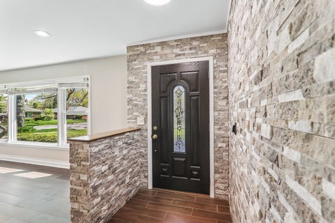 Tiny photo for 807 E Golfview Drive, Mount Prospect, IL 60056 (MLS # 12718941)