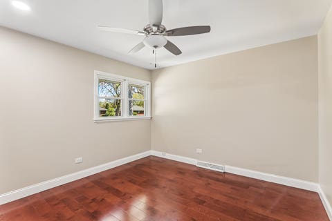 Tiny photo for 807 E Golfview Drive, Mount Prospect, IL 60056 (MLS # 12718941)