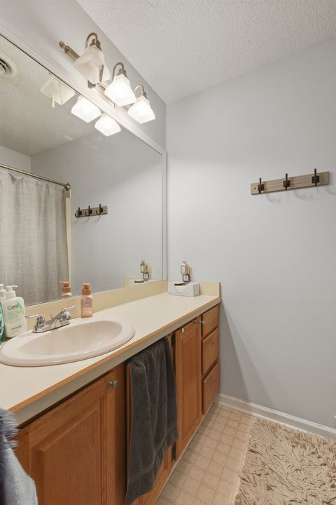 Tiny photo for 1104 Kimberly Road #603, Bettendorf, IA 52722 (MLS # 12559532)