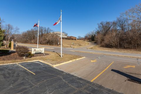 Tiny photo for 1104 Kimberly Road #603, Bettendorf, IA 52722 (MLS # 12559532)
