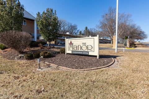Tiny photo for 1104 Kimberly Road #603, Bettendorf, IA 52722 (MLS # 12559532)