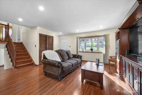 Tiny photo for 849 Hemlock Drive, Sleepy Hollow, IL 60118 (MLS # 12588200)