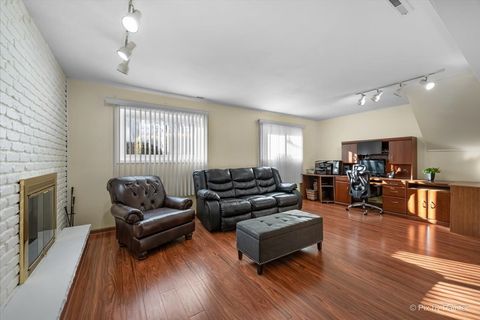 Tiny photo for 849 Hemlock Drive, Sleepy Hollow, IL 60118 (MLS # 12588200)