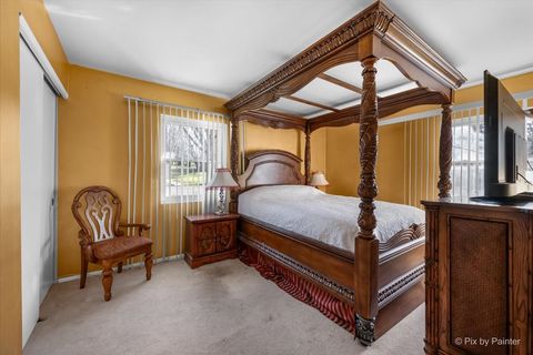 Tiny photo for 849 Hemlock Drive, Sleepy Hollow, IL 60118 (MLS # 12588200)