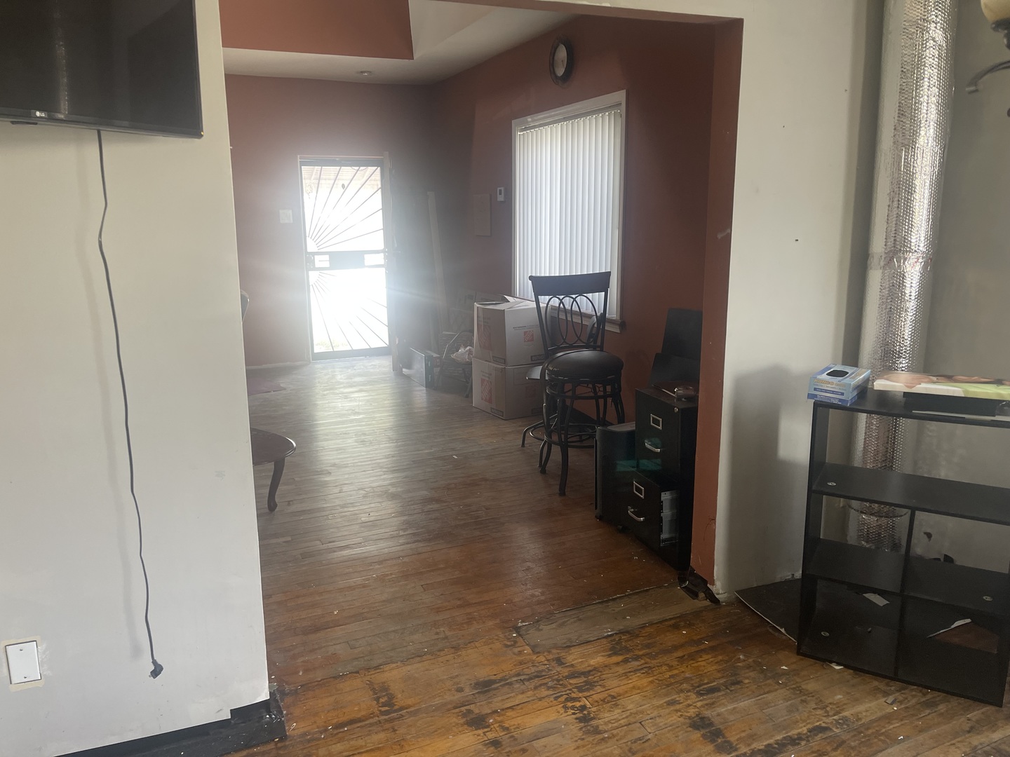 2213 S Oakley Avenue