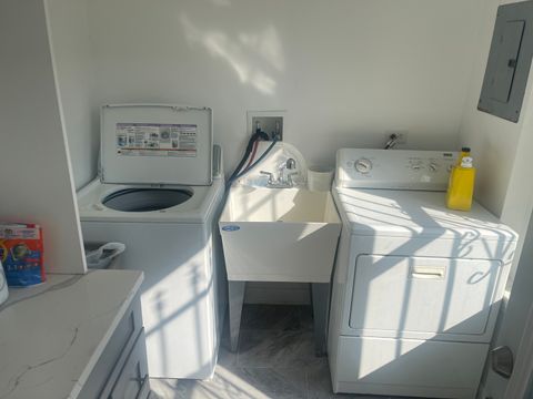 Tiny photo for 2213 S Oakley Avenue, Chicago, IL 60608 (MLS # 12507611)