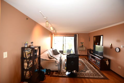 Tiny photo for 280 N Westgate Road #130, Mount Prospect, IL 60056 (MLS # 12762659)