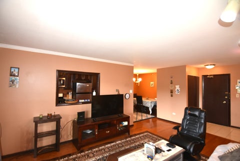 Tiny photo for 280 N Westgate Road #130, Mount Prospect, IL 60056 (MLS # 12762659)