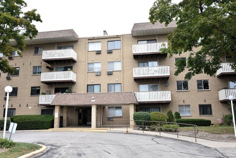 Photo of 280 N Westgate Road #130, Mount Prospect, IL 60056 (MLS # 12762659)