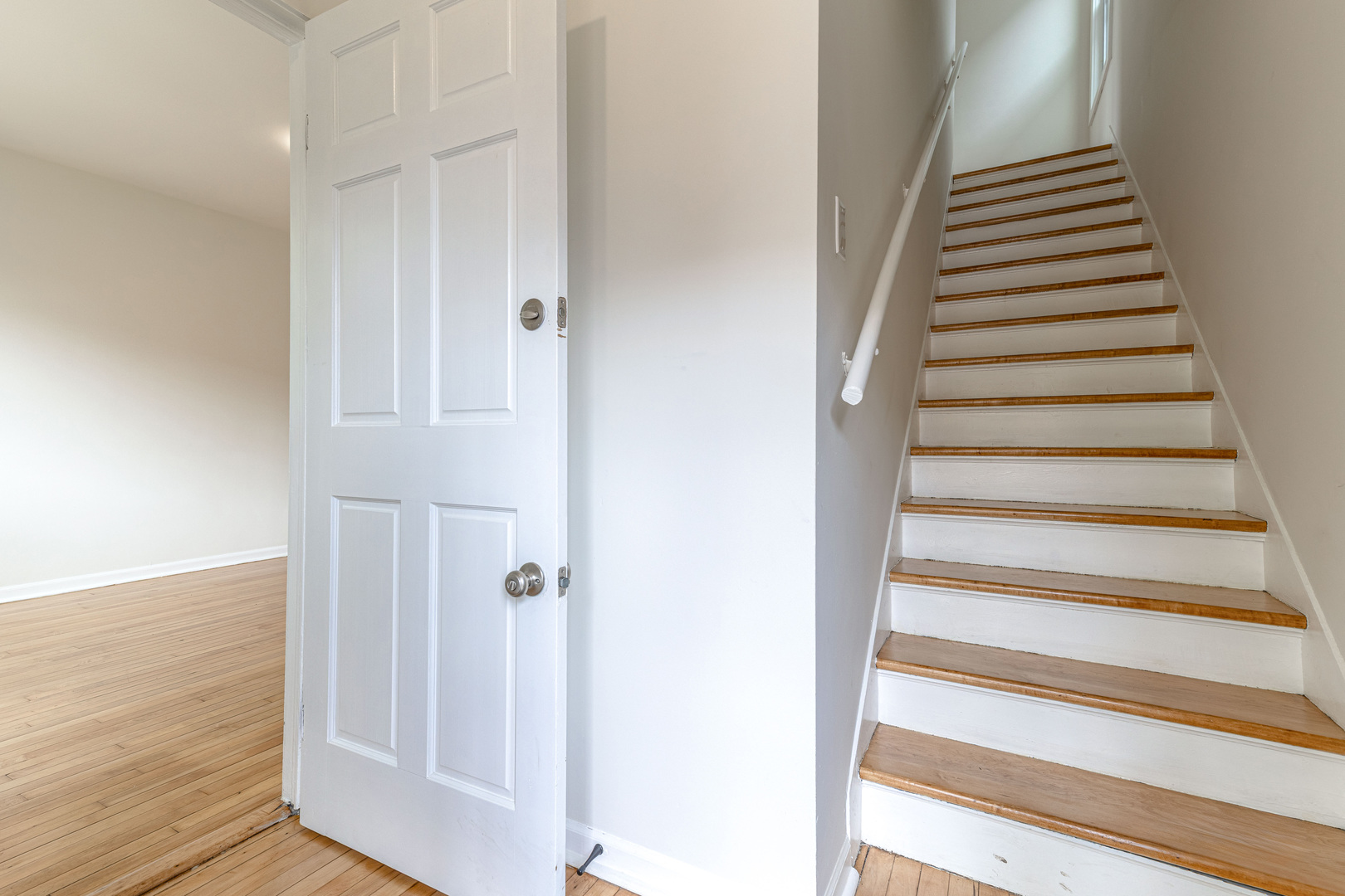 2806 S 48th Court