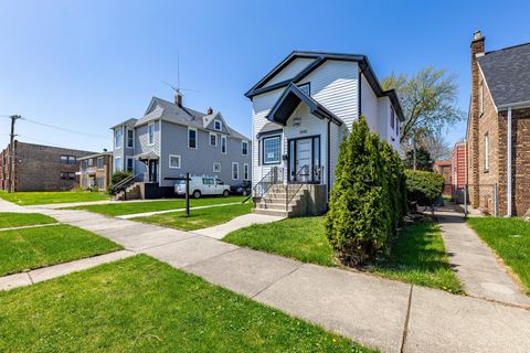 Tiny photo for 3548 Clinton Avenue, Berwyn, IL 60402 (MLS # 12426532)