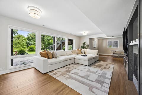 Tiny photo for 447 N Quincy Street, Hinsdale, IL 60521 (MLS # 12682024)