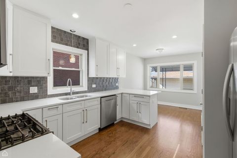 Tiny photo for 4052 N Olcott Avenue, Norridge, IL 60706 (MLS # 12578798)