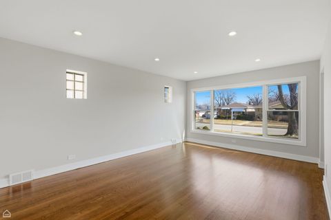 Tiny photo for 4052 N Olcott Avenue, Norridge, IL 60706 (MLS # 12578798)