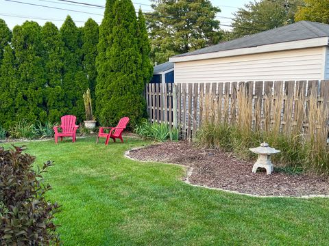 Tiny photo for 5710 W 89th Place, Oak Lawn, IL 60453 (MLS # 12507778)