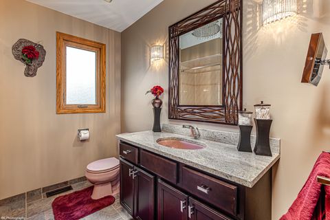 Tiny photo for 5710 W 89th Place, Oak Lawn, IL 60453 (MLS # 12507778)