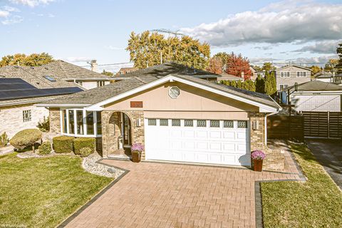 Tiny photo for 5710 W 89th Place, Oak Lawn, IL 60453 (MLS # 12507778)