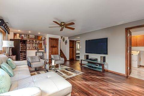 Tiny photo for 5710 W 89th Place, Oak Lawn, IL 60453 (MLS # 12507778)