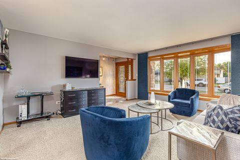 Tiny photo for 5710 W 89th Place, Oak Lawn, IL 60453 (MLS # 12507778)